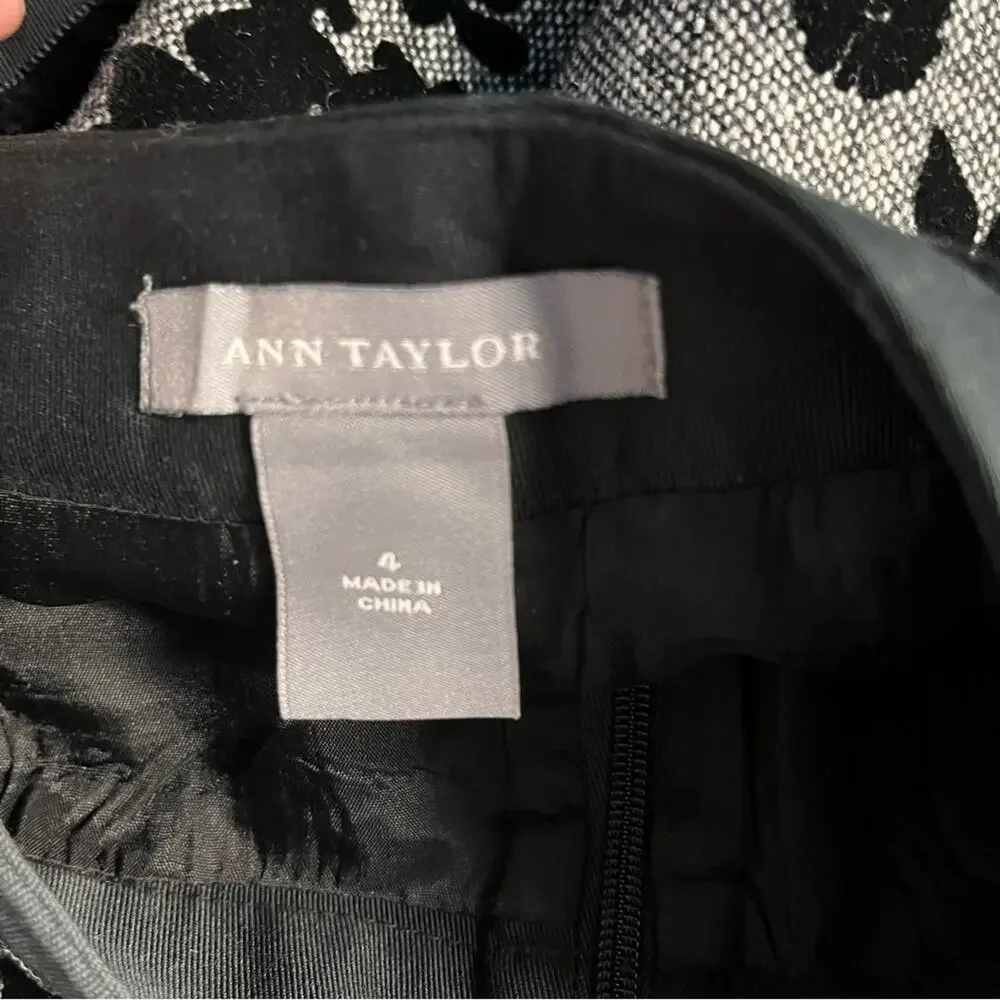 Ann Taylor wool blend grey black tweed floral A line lined skirt size 4